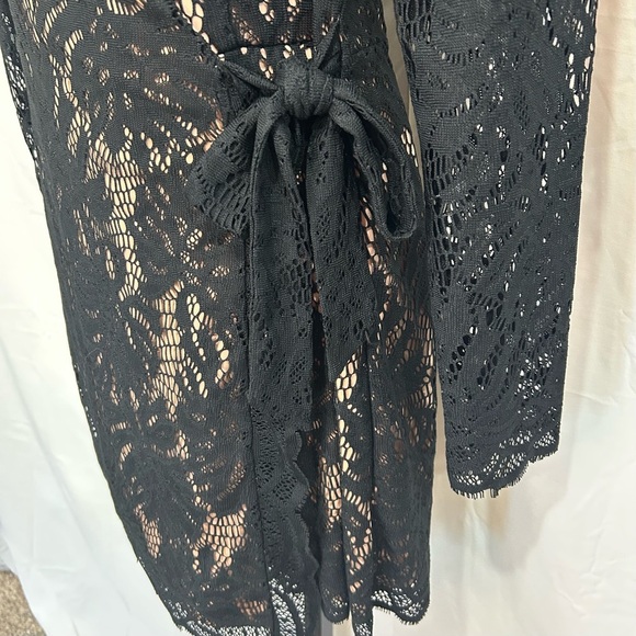 Lilly Pulitzer Black Tiki Wrap Romper - Picture 4 of 6